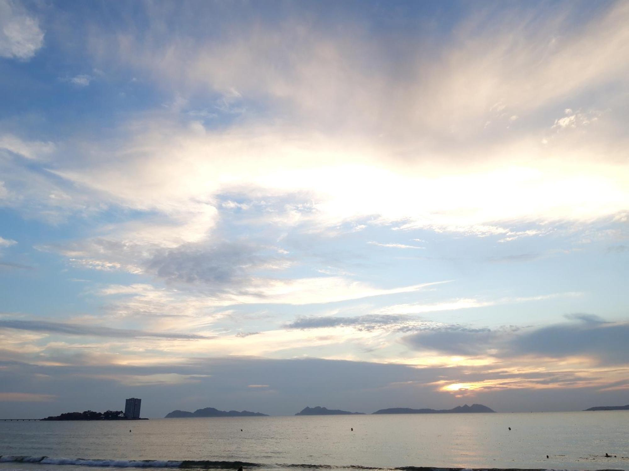 비고 Atico En La Playa De Samil 아파트 외부 사진